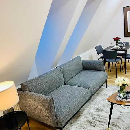 Hotel, Apartament Pod Złotym Lwem w samym centrum miasta z DARMOWYM parkingiem VII Kłodzko Zewnętrze zdjęcie